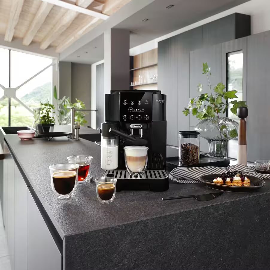 De'Longhi Fully Automatic Coffee Machine MAGNIFICA START ECAM220.60.B