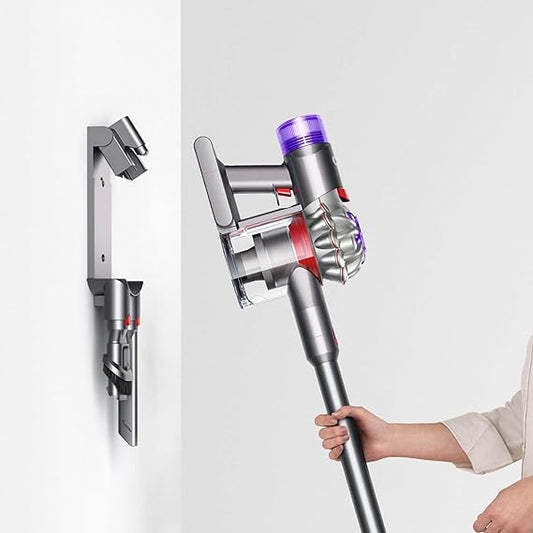 Dyson V8